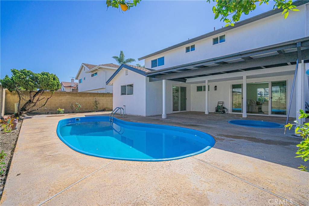 La Palma, CA 90623,5191 Ivywood DR