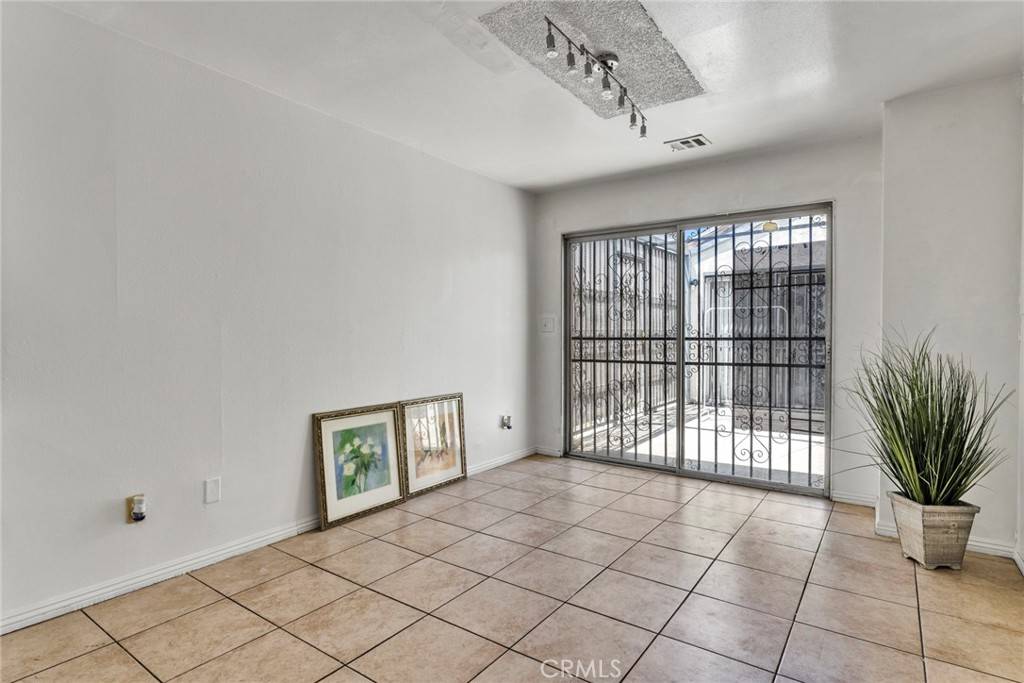 Monterey Park, CA 91755,318 S. Lincoln Avenue #B