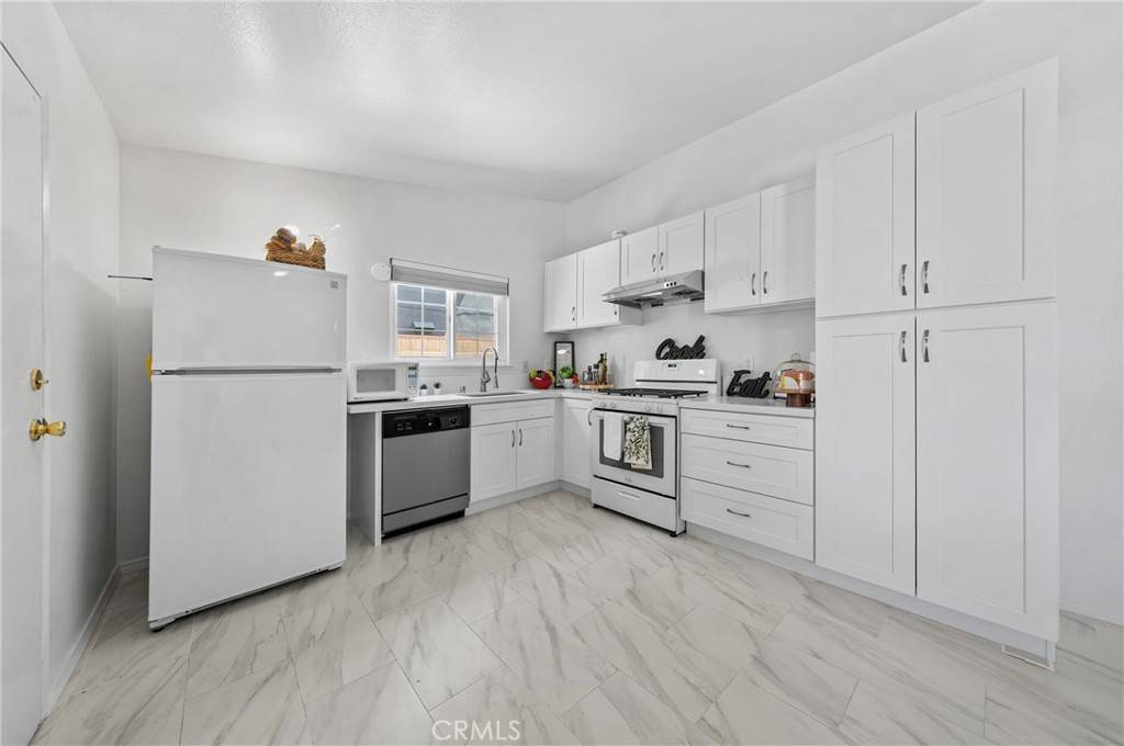 Rowland Heights, CA 91748,19508 Springport DR