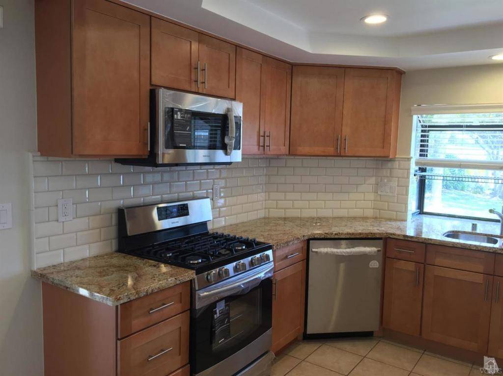 Ventura, CA 93004,9008 Feather ST