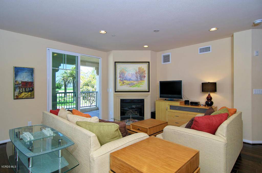 4228 Tradewinds DR, Oxnard, CA 93035