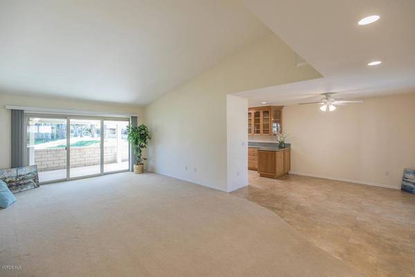 Camarillo, CA 93012,16207 Village 16