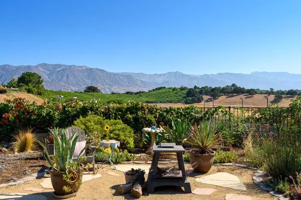 614 Country DR, Ojai, CA 93023