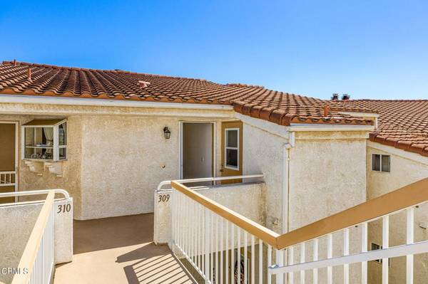 Camarillo, CA 93010,2713 Antonio DR #309