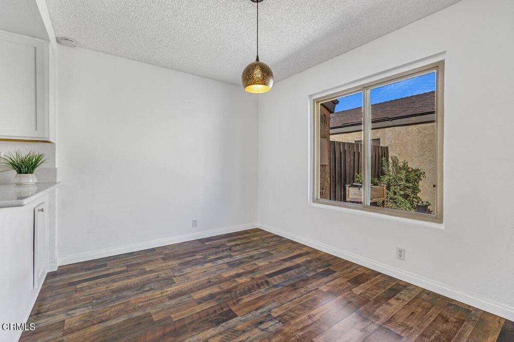 Ventura, CA 93003,7139 Wren CT