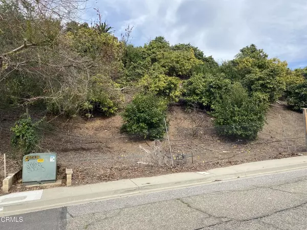 233 E View DR, Santa Paula, CA 93060