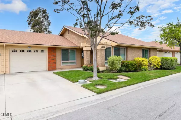 1203 Village 1, Camarillo, CA 93012