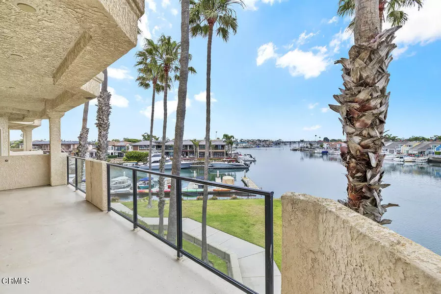 4250 Harbour Island LN, Oxnard, CA 93035