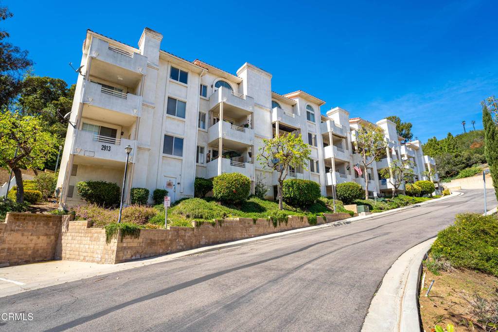 2913 Antonio DR #204, Camarillo, CA 93010
