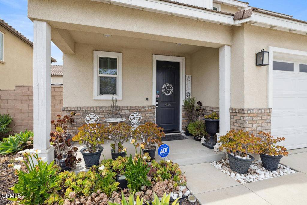 Santa Paula, CA 93060,420 Celebration LN