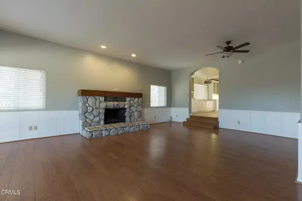 Camarillo, CA 93010,335 Mesa DR