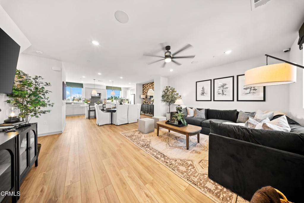Camarillo, CA 93012,2854 Via Descanso