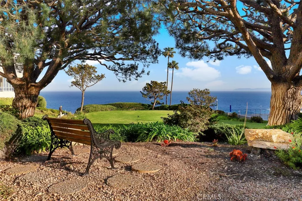 Rancho Palos Verdes, CA 90275,32679 Seagate DR #201