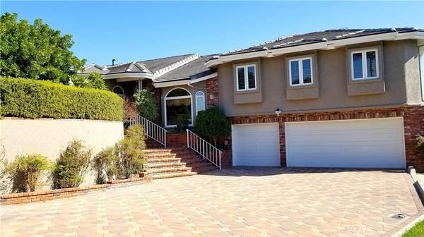 La Habra Heights, CA 90631,230 Flowerfield LN