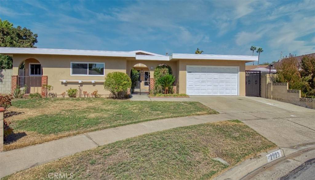 2923 E Robbins CT, Anaheim, CA 92806