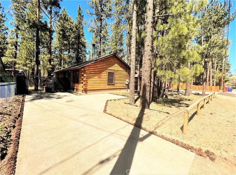 913 E Fairway BLVD, Big Bear City, CA 92314