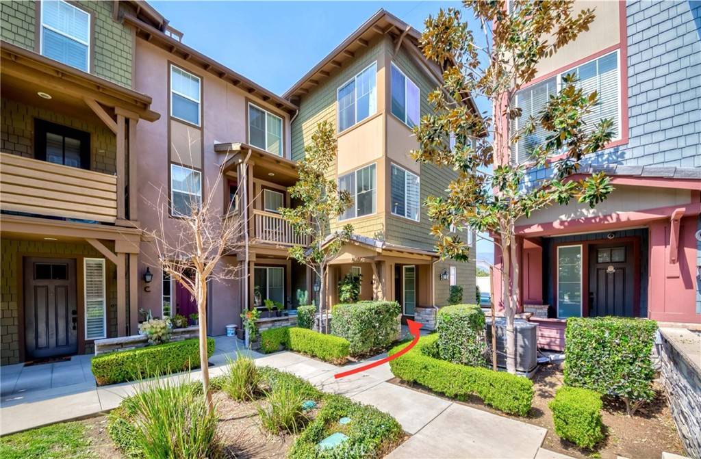713 S Azusa AVE #A, Azusa, CA 91702