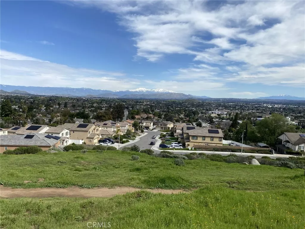 Riverside, CA 92505,5042 Alta Mira