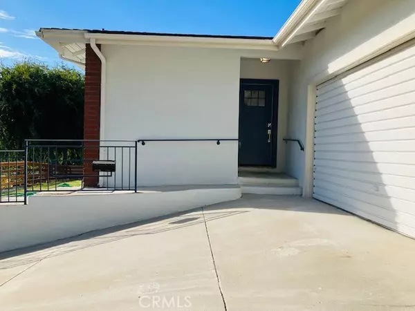 Alhambra, CA 91803,2316 Hitchcock DR