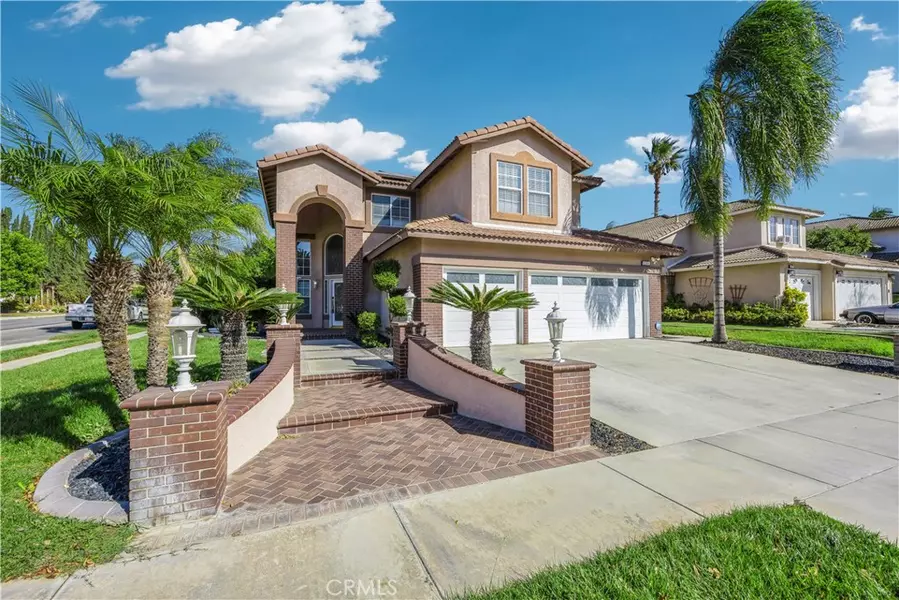 1281 Celery LN, Corona, CA 92879