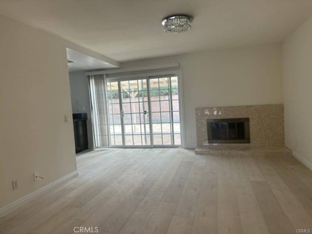 Northridge, CA 91324,9111 Crebs AVE
