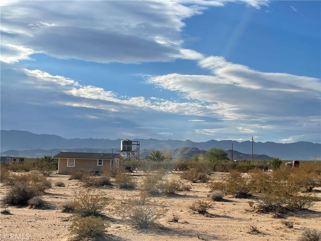 Joshua Tree, CA 92252,1125 Whitaker LN