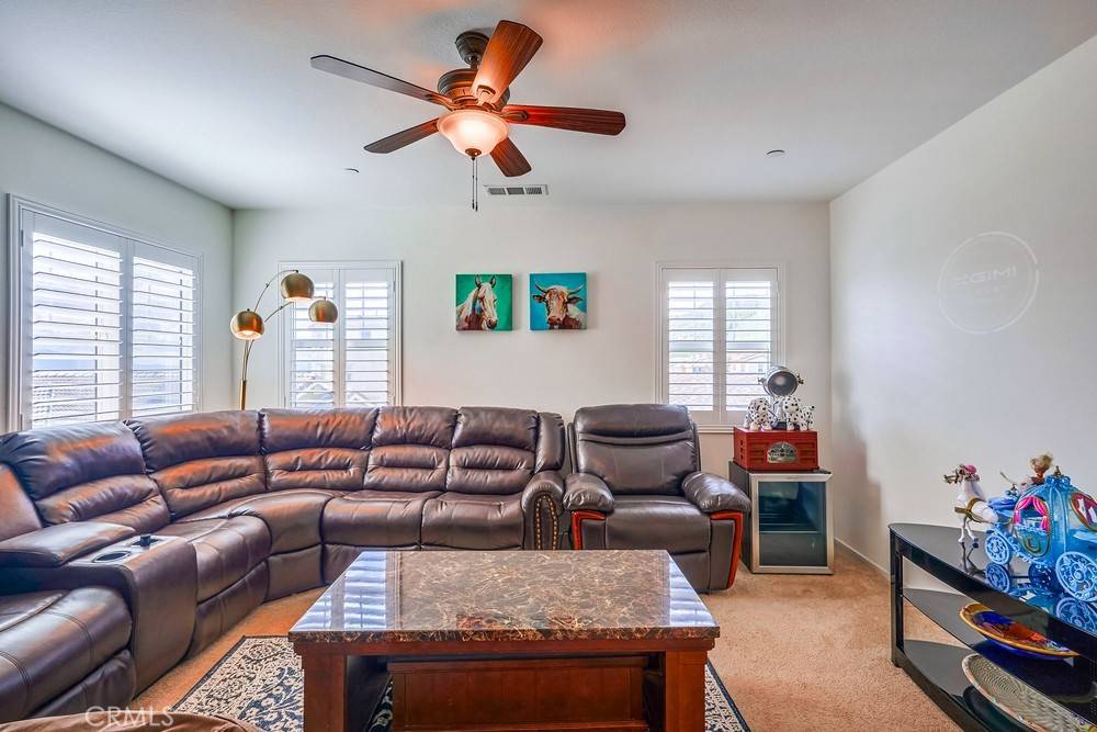 Jurupa Valley, CA 92509,3976 Boulder DR