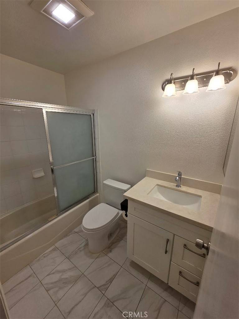 Monterey Park, CA 91754,156 Casuda Canyon DR #G