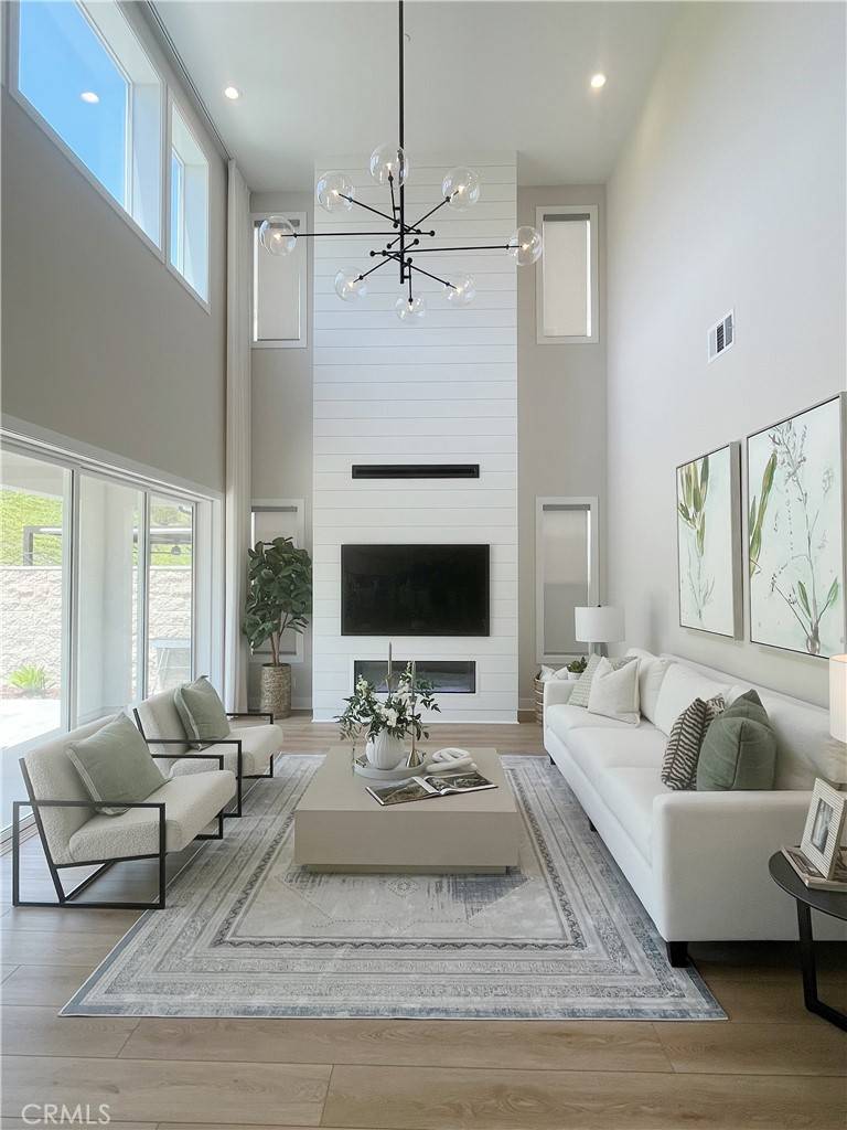 281 Burwood, Lake Forest, CA 92630