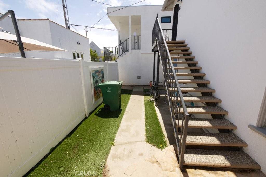 Santa Monica, CA 90402,728 Euclid ST #E