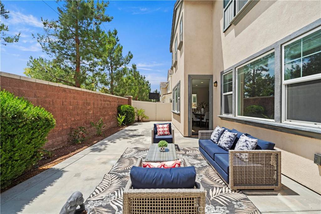 Chino, CA 91708,16119 Almond AVE