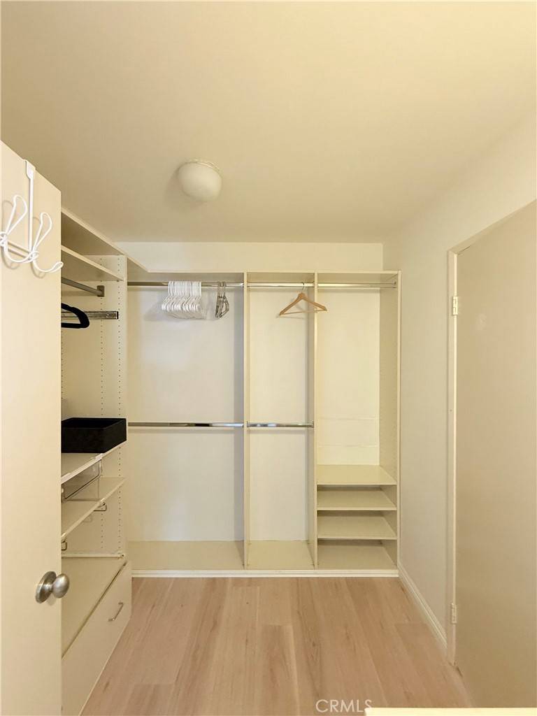 Los Angeles, CA 90015,1119 Albany st #231