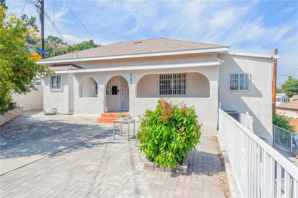 Los Angeles, CA 90032,4297 Moonstone DR