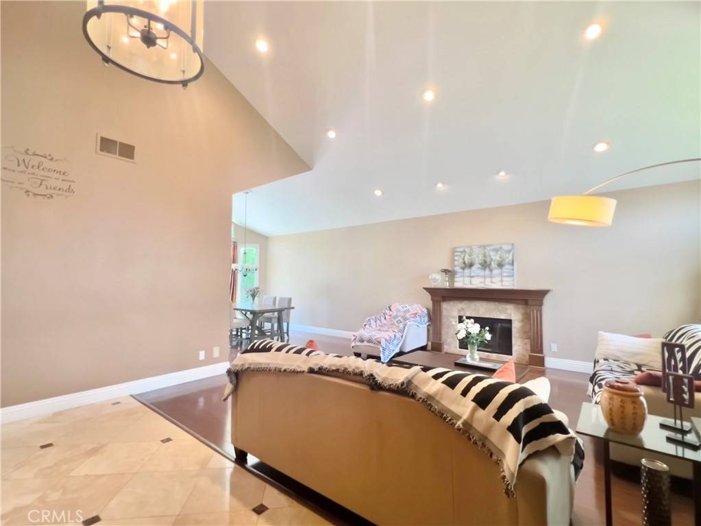 Yorba Linda, CA 92886,5180 Via Daniel
