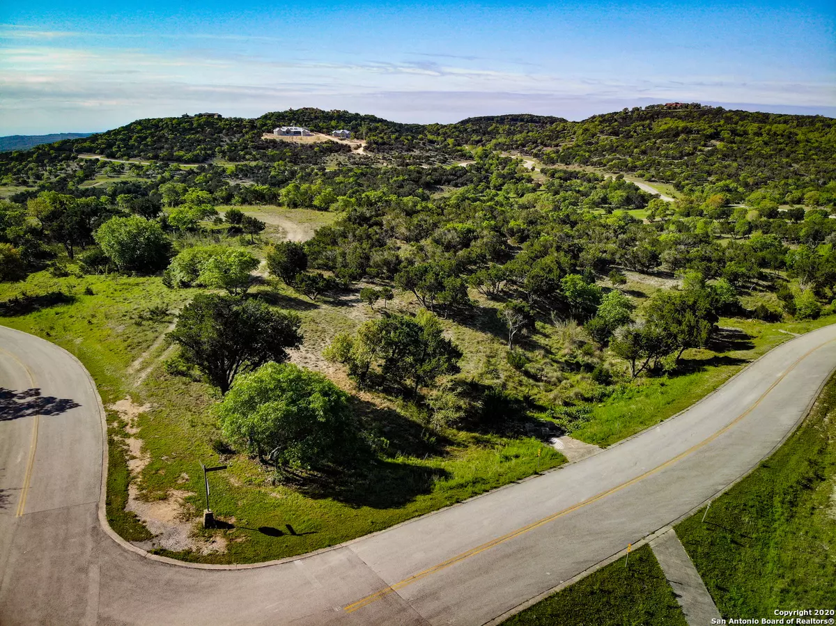 Boerne, TX 78006,239 ESTANCIA LN