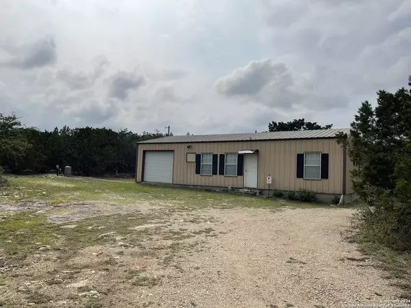 Hondo, TX 78861-6482,2619 COUNTY ROAD 241