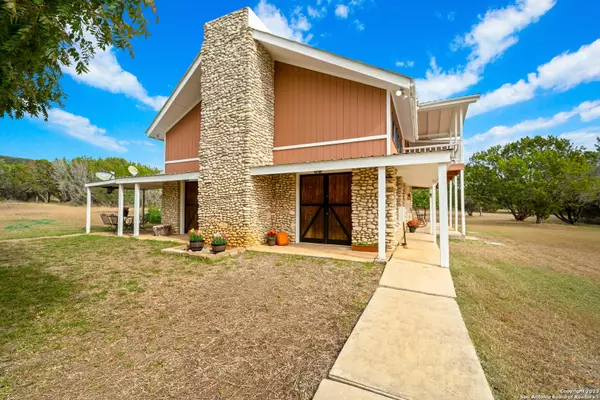 Medina, TX 78055,262 Kinsey Ln