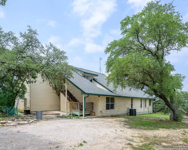 Pipe Creek, TX 78063-5659,292 PHILLIP DR