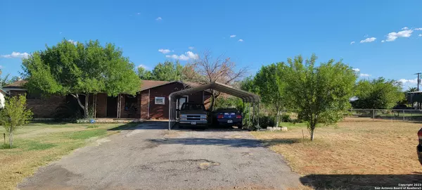 Cotulla, TX 78014,605 Medina St