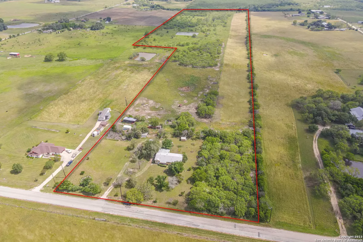 St Hedwig, TX 78152,320 Graytown Rd