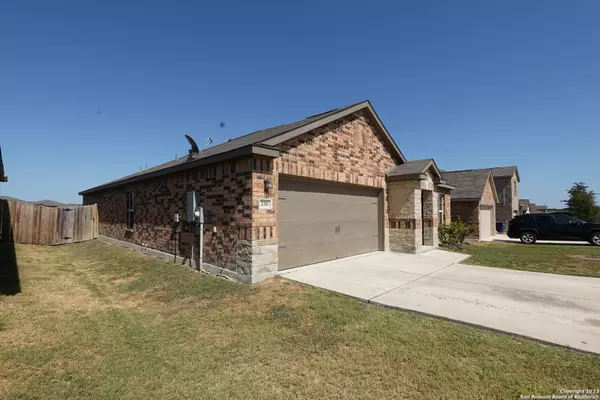 New Braunfels, TX 78132,238 Azalea Way