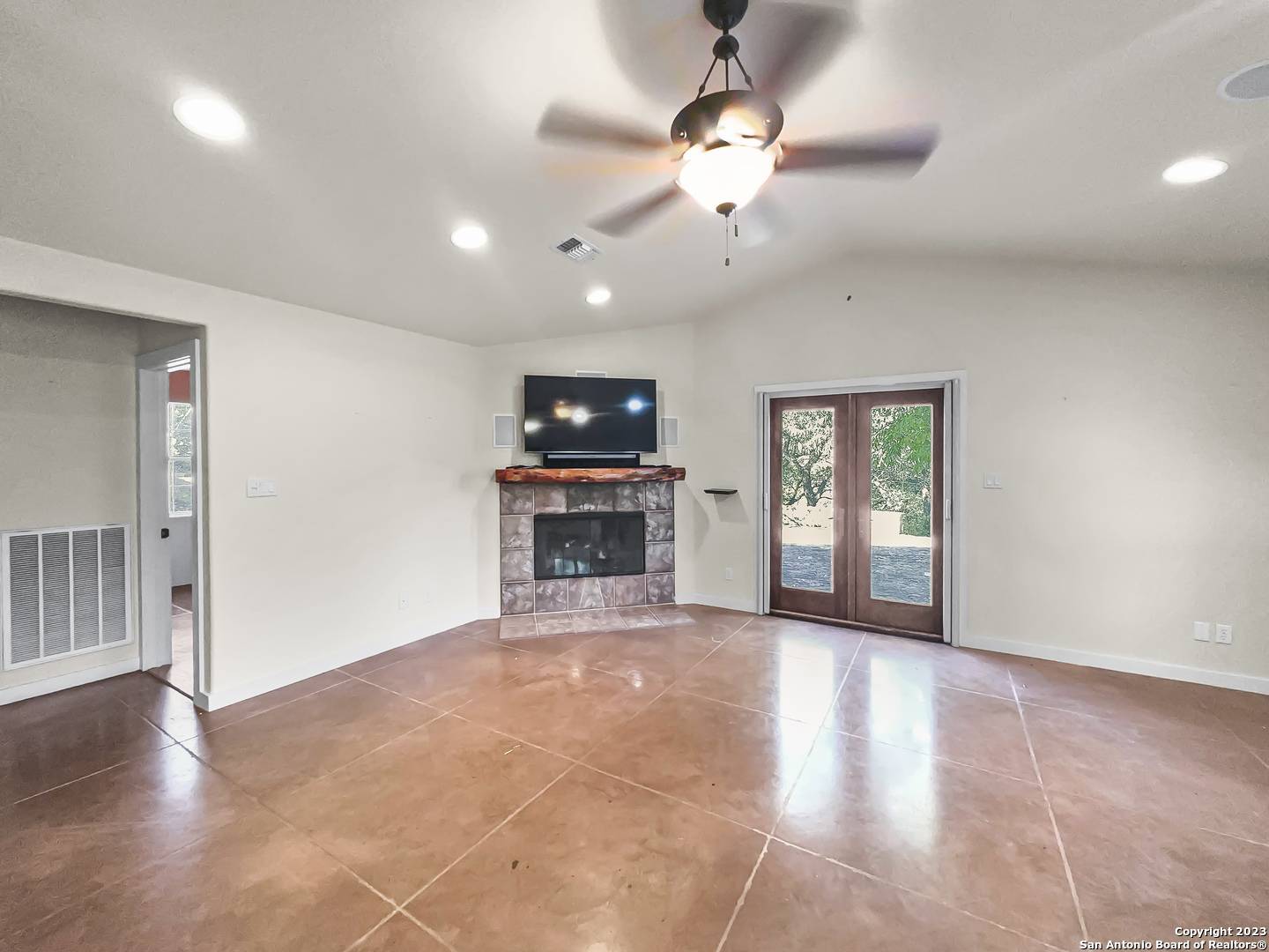 Kerrville, TX 78028,1241 Indian Creek Loop