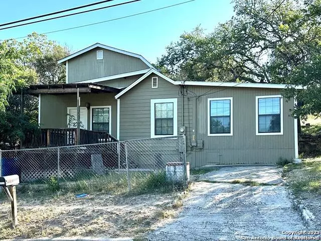 Kerrville, TX 78028,1514 3rd St