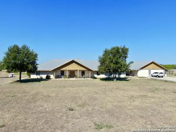 Devine, TX 78016-4901,16521 FM 471