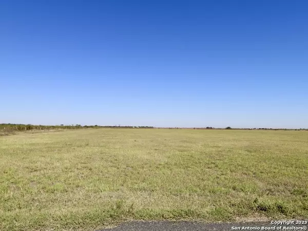 Devine, TX 78016,00 COUNTY ROAD 5717