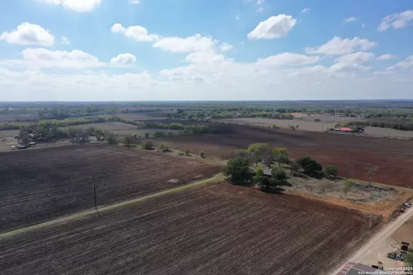 10085 Shepherd Rd, Atascosa, TX 78002