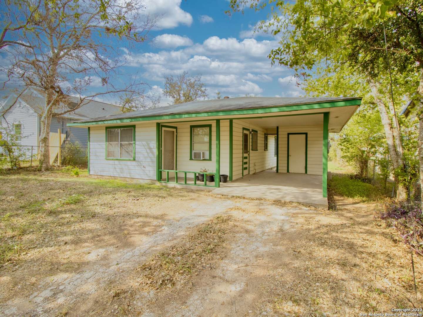 Karnes City, TX 78118,1009 Esplanade St