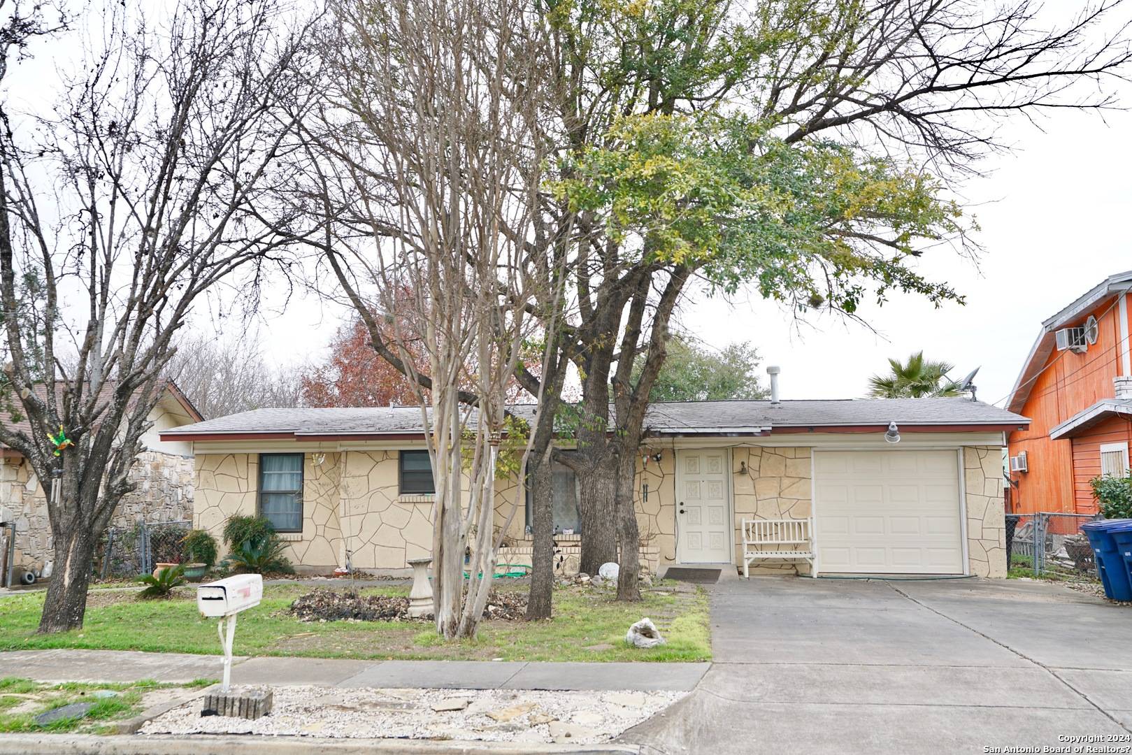 San Antonio, TX 78228,319 SURRELS AVE