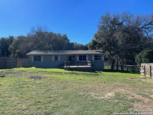 Pipe Creek, TX 78063-5719,151 TURKEY DR