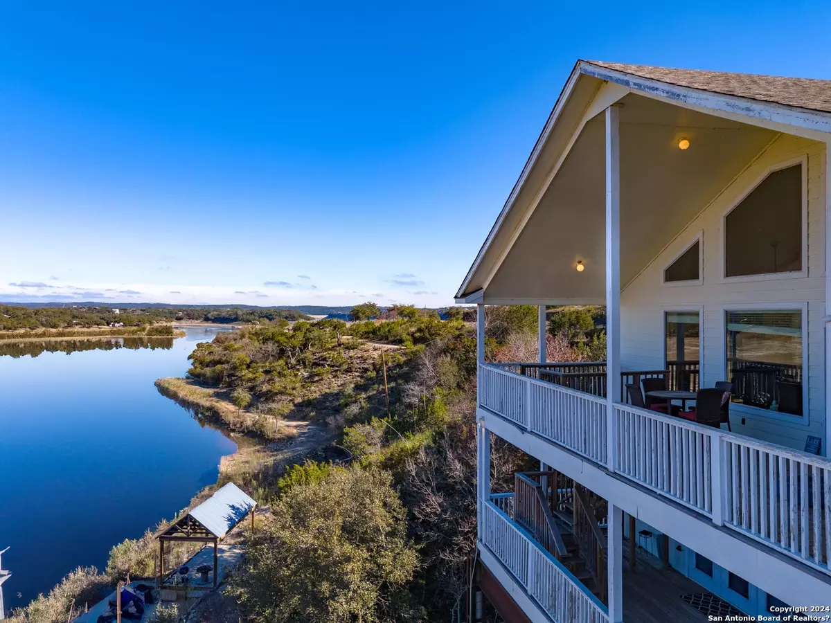 Lakehills, TX 78063,385 Plum Cove